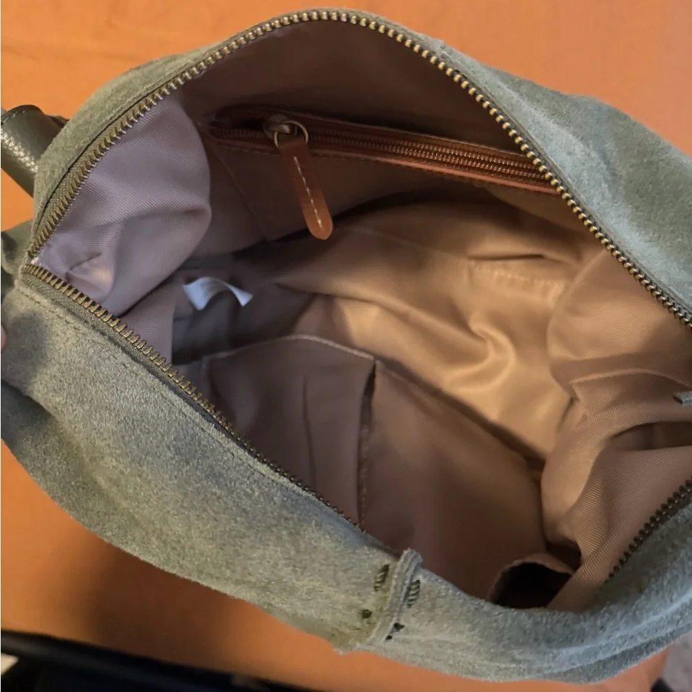 Los Feliz Hobo in Moss Suede - Picture 3 of 5